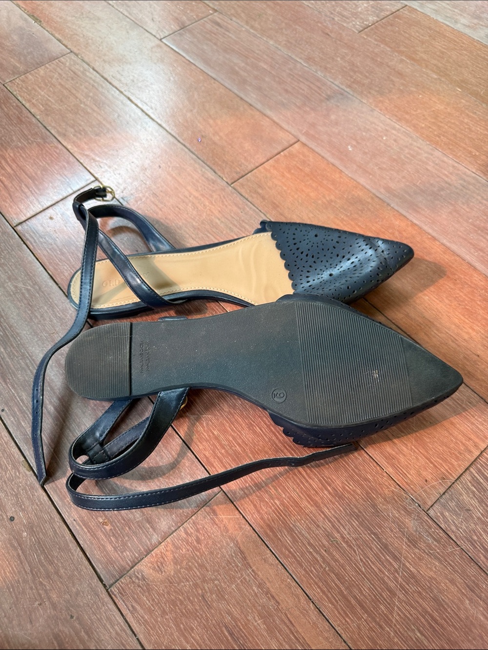 Old Navy Black Pointed Toe Laser-Cut Ankle Strap Flats - Picture 2 of 3